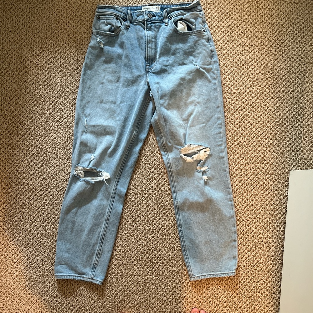 Abercrombie mom jeans